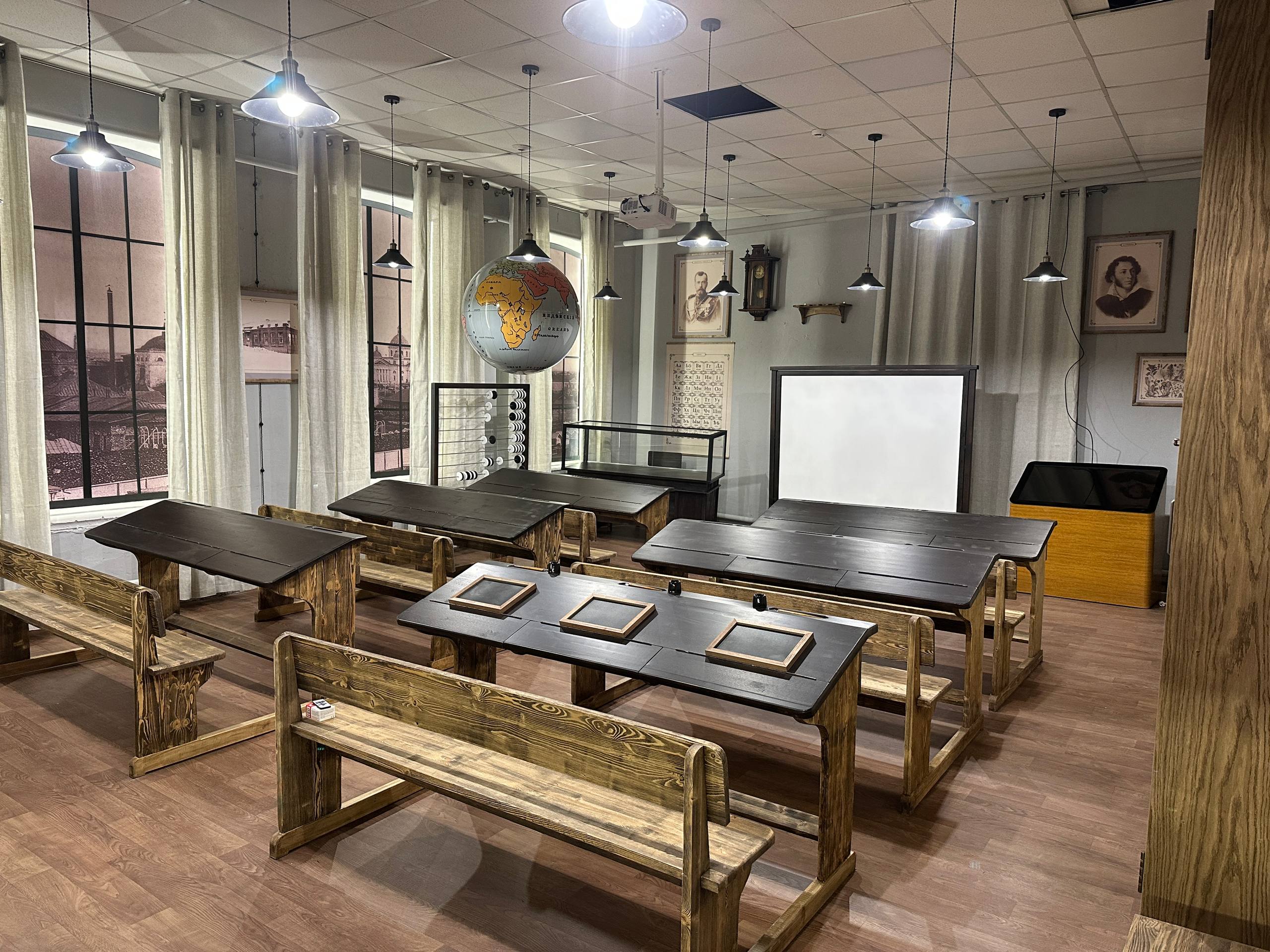 Парты в музей