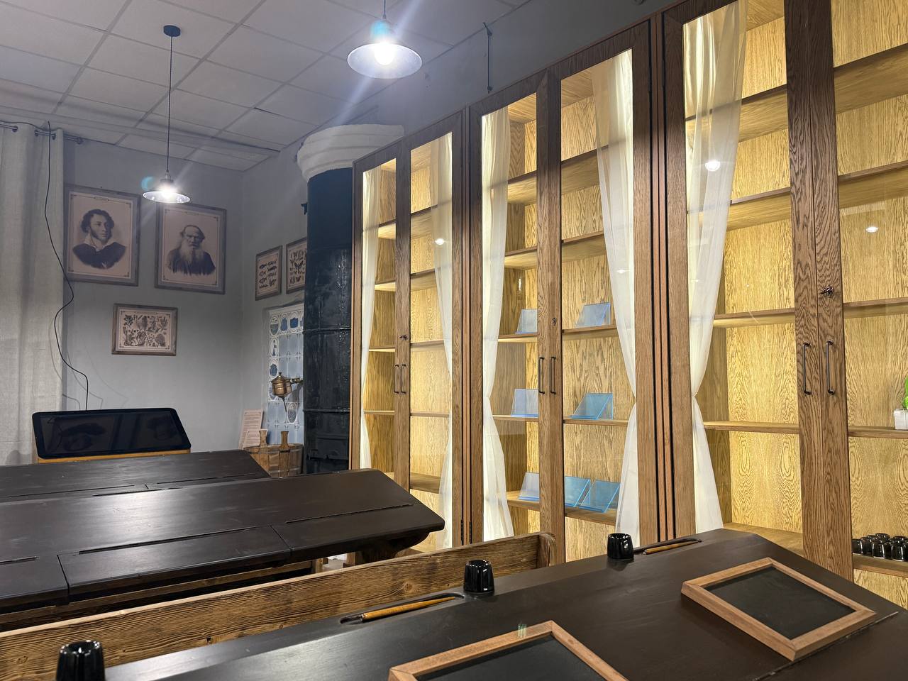 Шкафы в музей